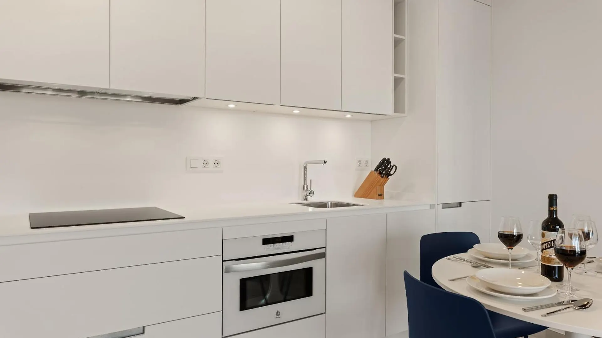 아파트 Vv Obsidian New Apartamento 아데제